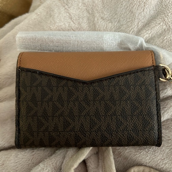 NWB Michael Kors Card Case/Wristlet - Picture 6 of 8